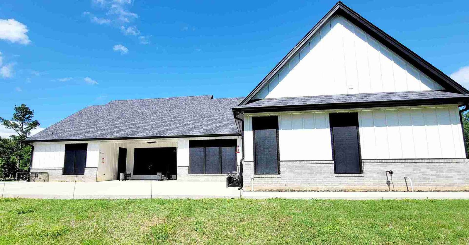 Exterior Solar Screens